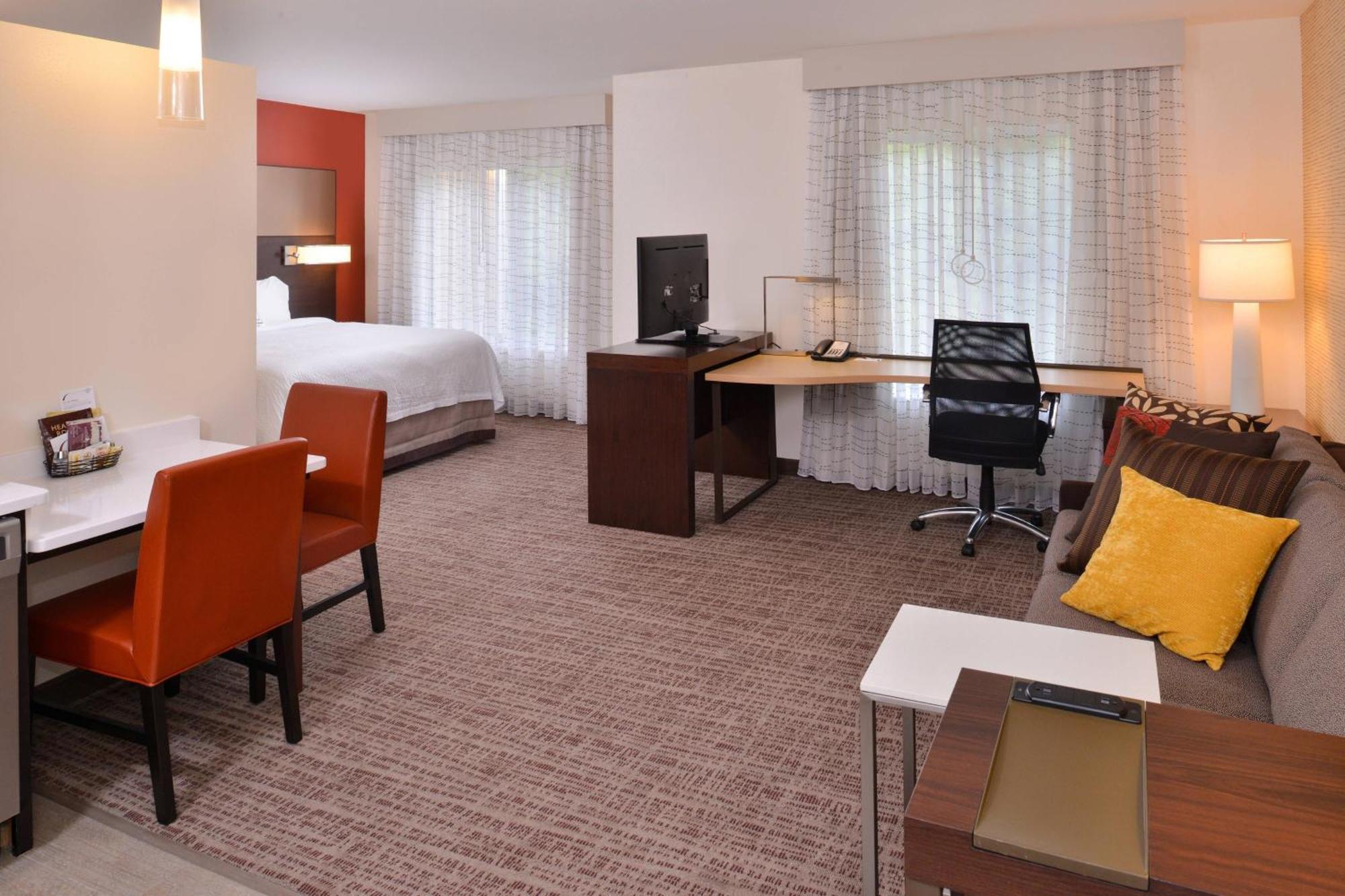 Residence Inn By Marriott East Lansing Bagian luar foto